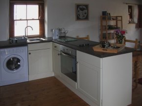 photo of Holiday cottage in Crowan, Lizard, Cornwall | East Barn sleeps 3 for year 2016 | Helpful Holidays