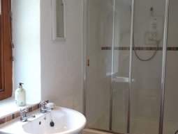 photo of Holiday cottage in Crowan, Lizard, Cornwall | East Barn sleeps 3 for year 2016 | Helpful Holidays