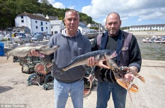 'We had been snubbed': Anger town fisherman Gary Eastwell (left) and David Toy (right) who stated Stein had 'really upset' all of them