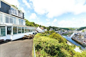 What a view! The Surface of Clipper Home has substantial views associated with the harbour at West Looe in Cornwall